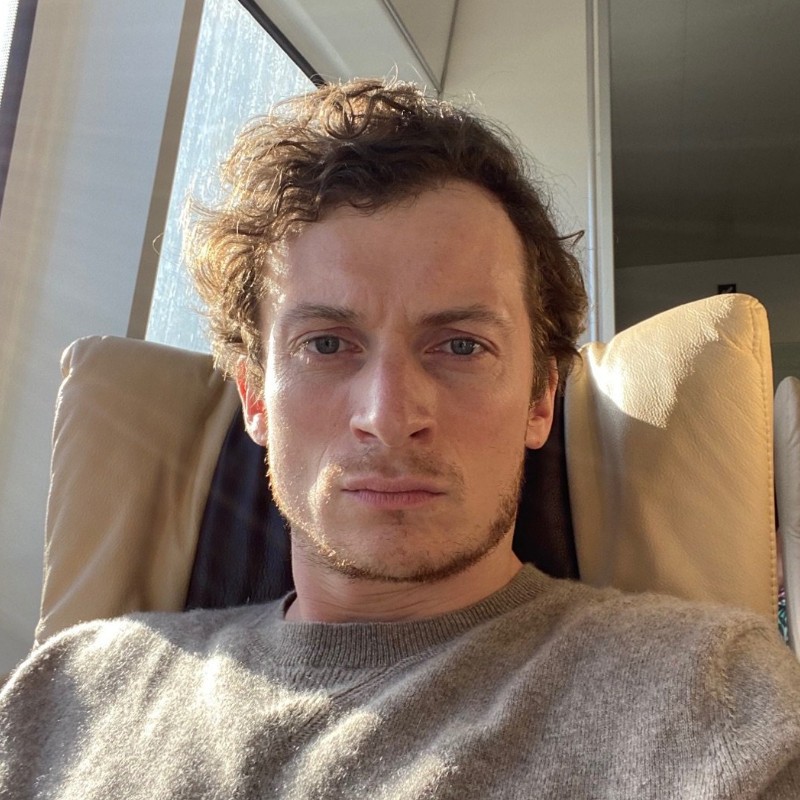 Connected Investor Christopher Dannen