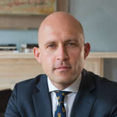 Connected Investor Lukasz Rzeczkowski