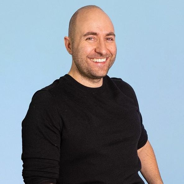 Connected Investor Simon Saval