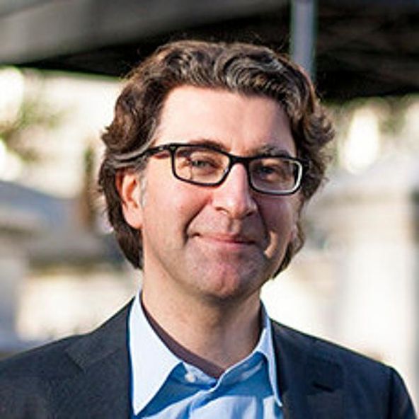 Connected Investor Tobias Wingbermhle