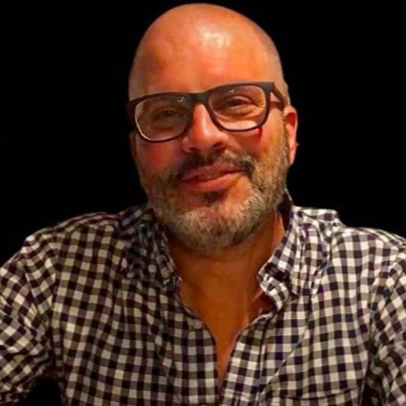 Connected Investor Manuel Aleixo