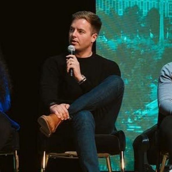 Connected Investor Blaine Davis