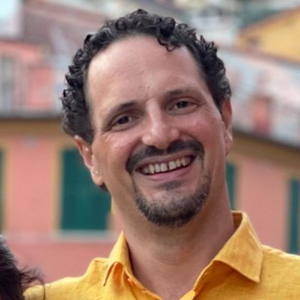 Connected Investor Elia Stupka