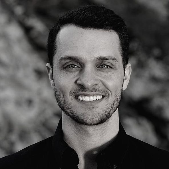 Connected Investor Nikolas Carpentieri