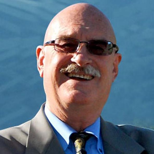 Connected Investor ROB MICHIELS