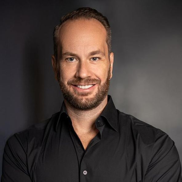 Connected Investor Alan Schill