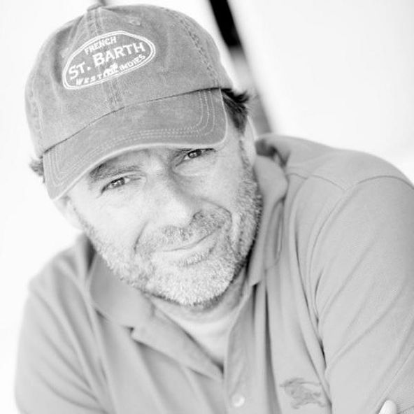 Connected Investor Simon Baker