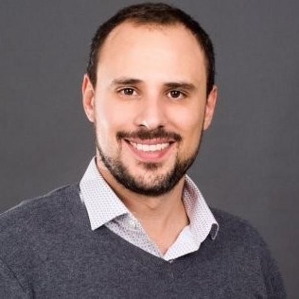 Connected Investor Santiago Pehar