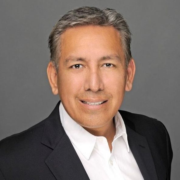 Connected Investor Fernando Donayre