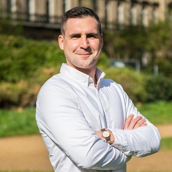 Connected Investor Philippos Pouroullis