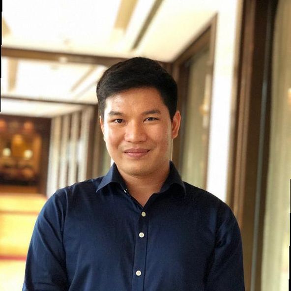 Connected Investor Dew Sihawong