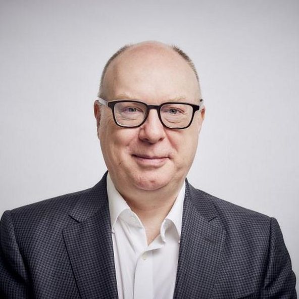 Connected Investor Martin Glen