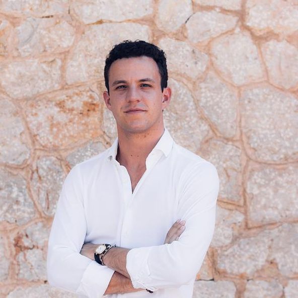 Connected Investor Diego Serrano