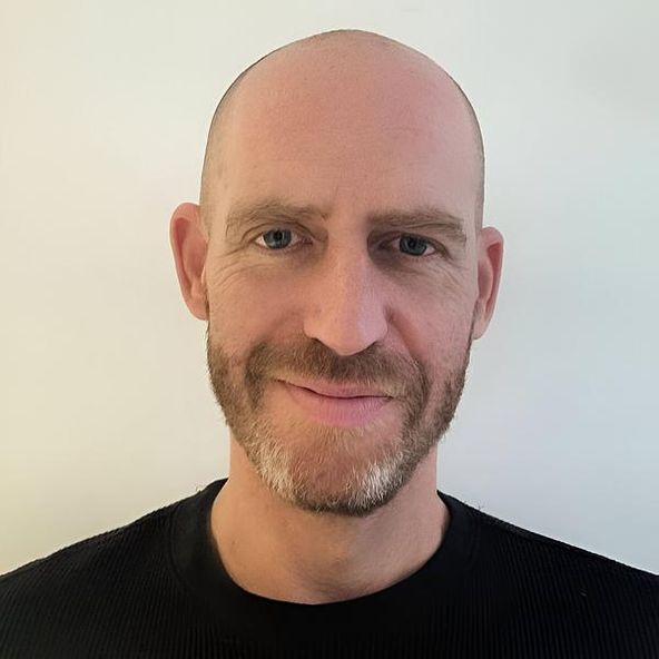 Connected Investor Uri Mishol