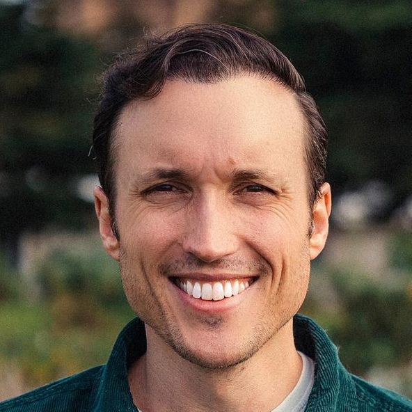 Connected Investor Nic Poulos