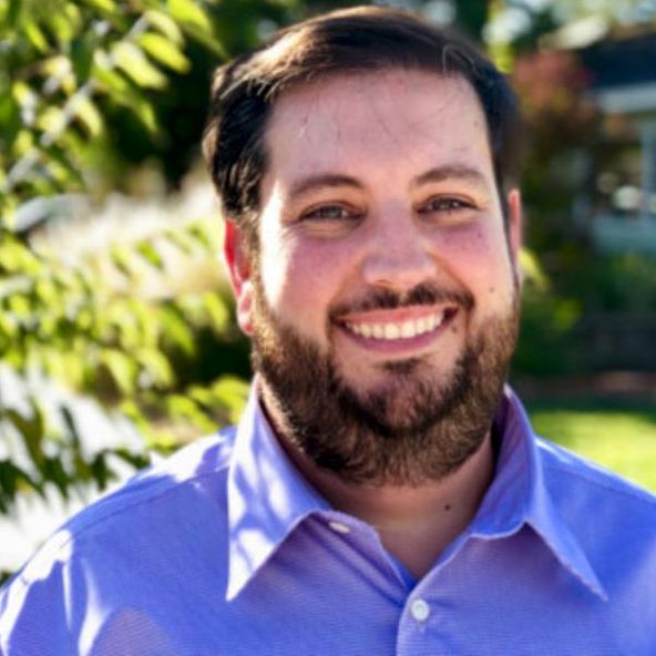 Connected Investor David García