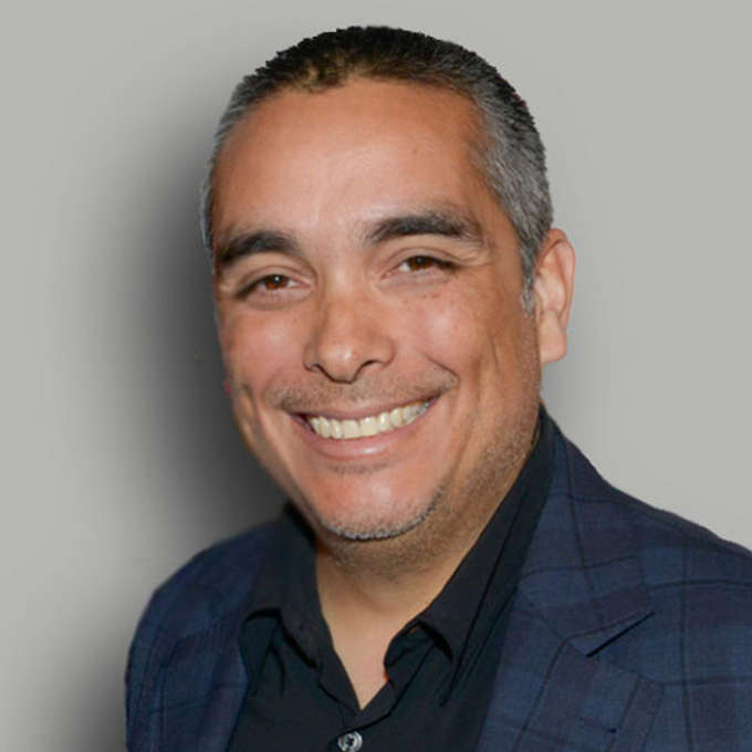 Connected Investor Manuel Gonzalez