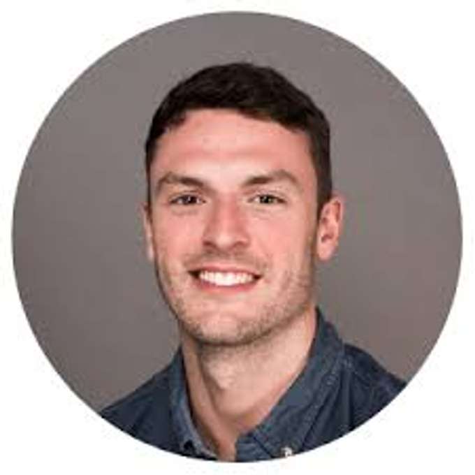 Connected Investor Hector Mason