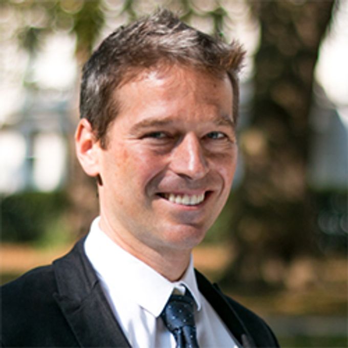 Connected Investor Dani Bach