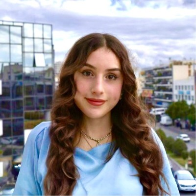 Connected Investor Nancy Asimakopoulou