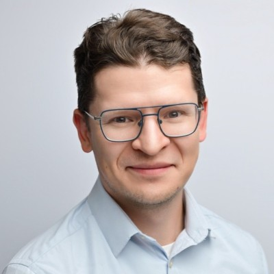 Connected Investor Denis Aksenov